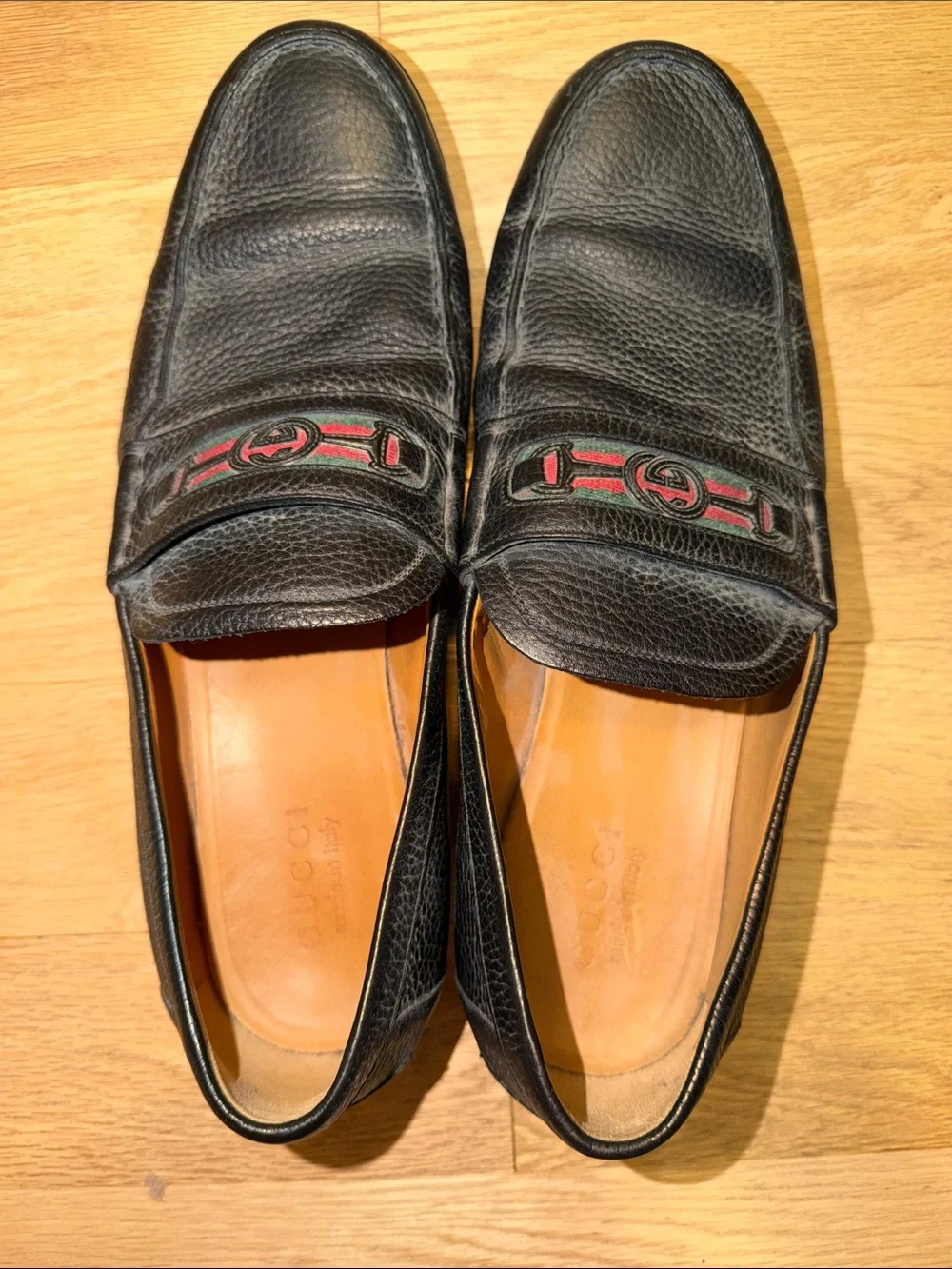 Gucci Black Leather Men’s Loafers with Red & Green Web